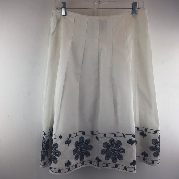 Pleated white cotton drop waist lined embroidered hem Sunny Leigh midi skirt Sz8 - Picture 2 of 6